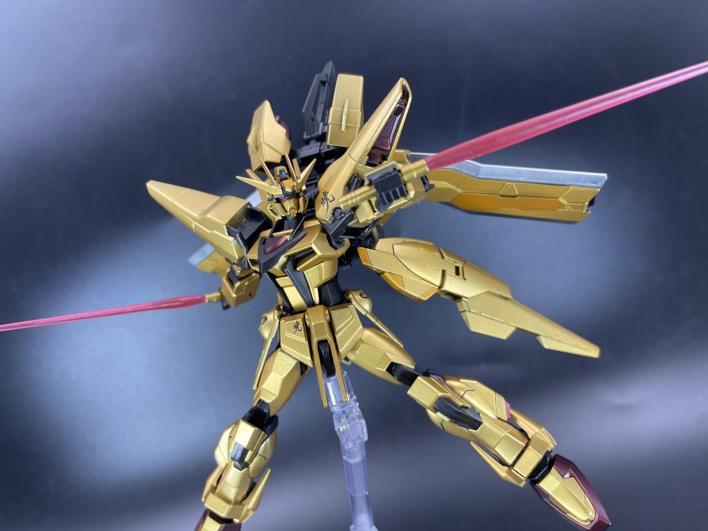 武装2「73J2式ビームサーベル×2」ビームサーベルです。連結はオミットされました。