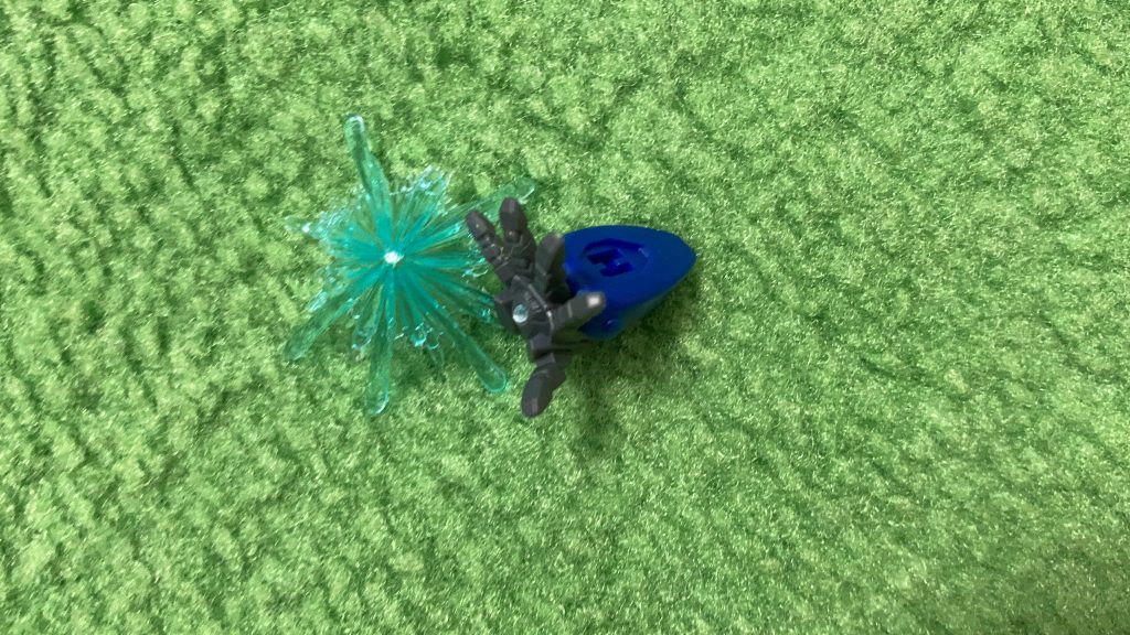 パルマフィオキーナ掌部ビーム砲の軸が逝きましたまだ1度も写真撮ってなかっただけに悲しいです。いっその事部品注文しようかそれでは良きガンプラライフを。では。