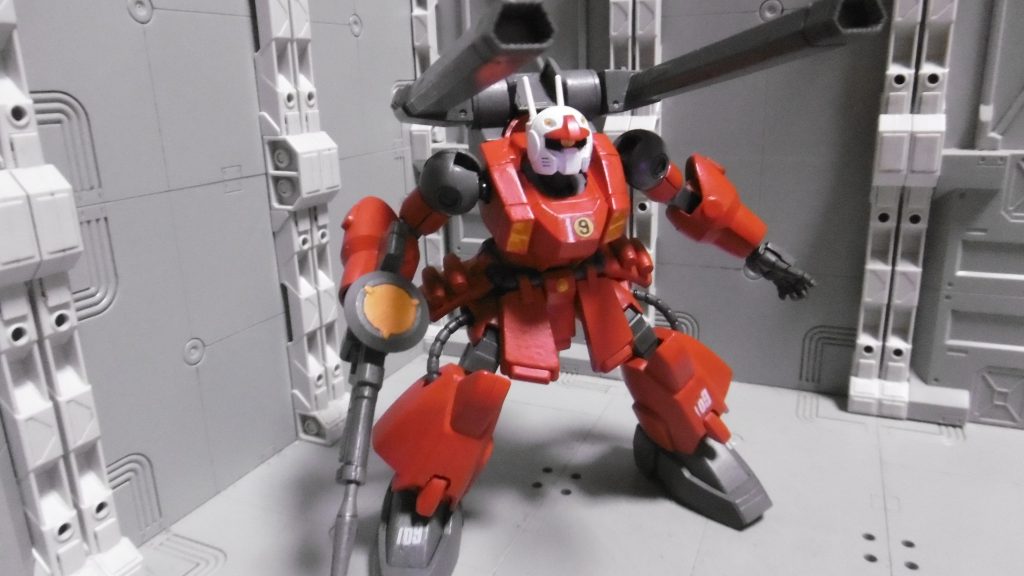 接地性向上と頭部可動域拡大は大きいですね。どっしりと構えさせる事だって出来ます(防御力はさておき)