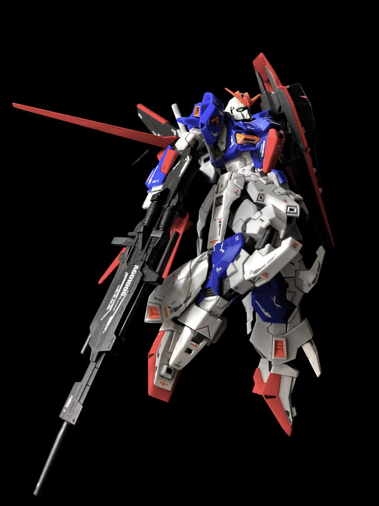 ムーンガンダムを素体にしてますが、従来のHGと規格が違い、ミキシングが難しかったです汗