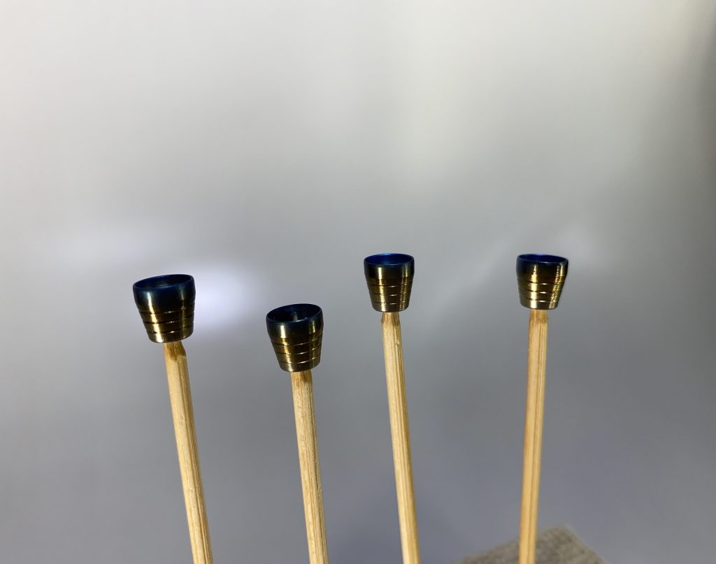 メタルバーニアに焼き色塗装を施しました。