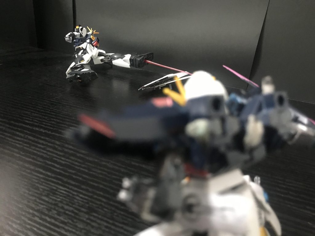 カテリアル「ッ、」