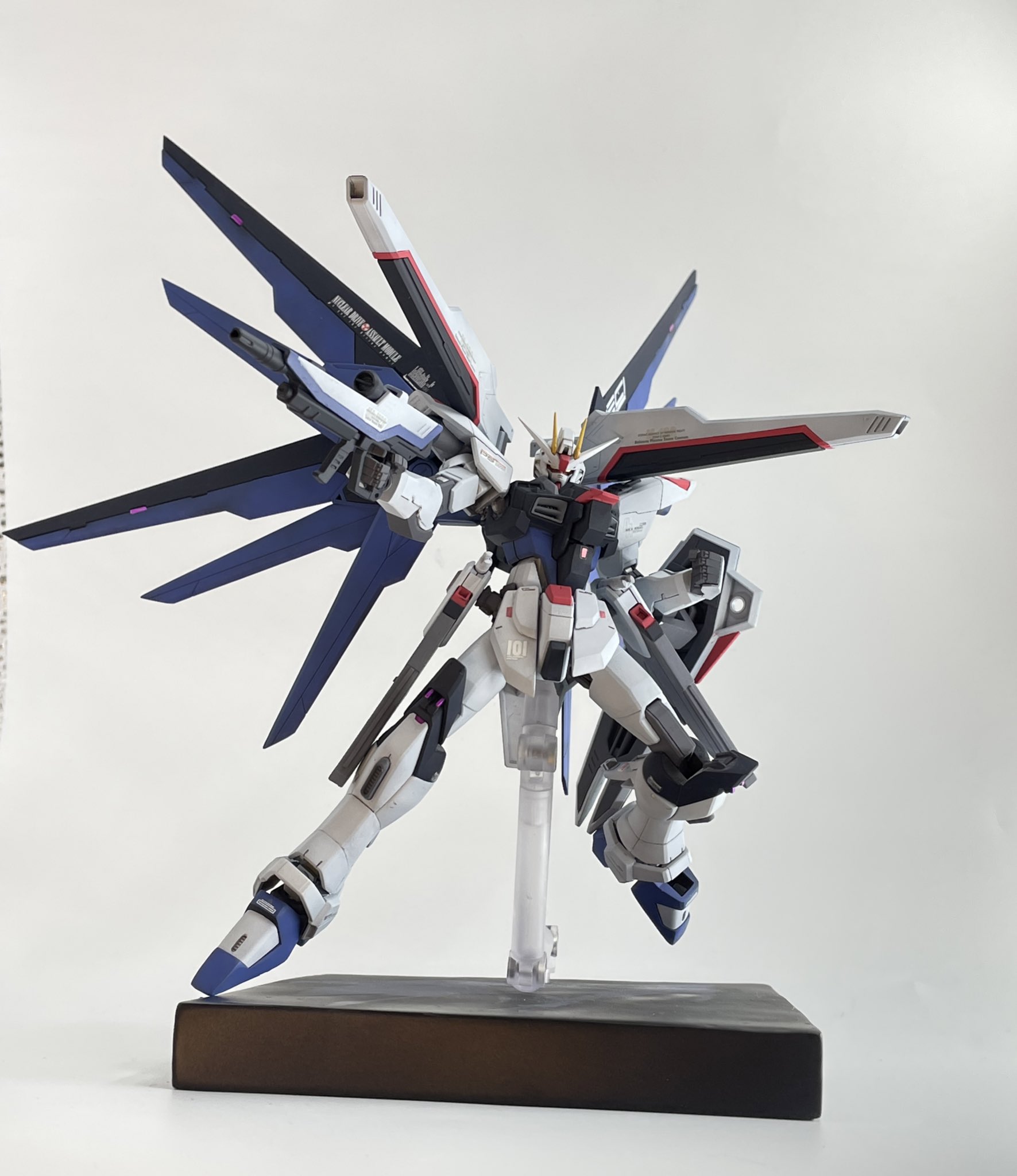 HGCE フリーダムガンダム 改修・アレンジ｜ルネさんのガンプラ作品