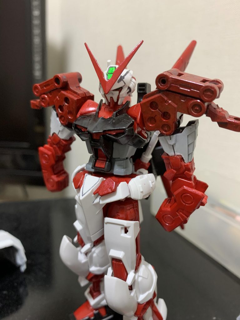 肩パーツは入れ替え、上腕部は2パーツ繋げてるので腕が長くなってます。