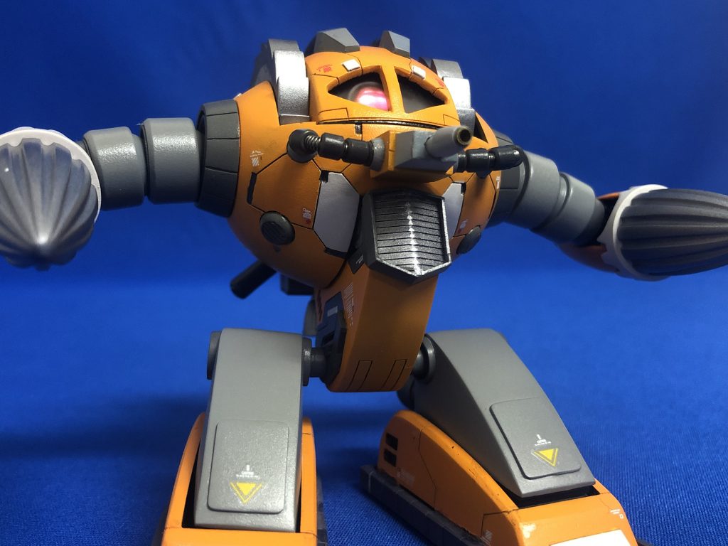 股関節と脚部の新造が1番大変でした。