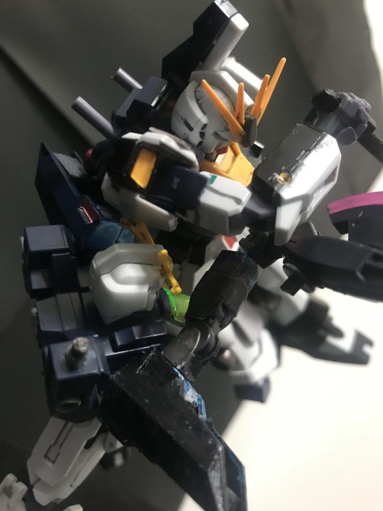 カテリアル「何が甘いん？え！ナイフが目の前にあるんだけど…」