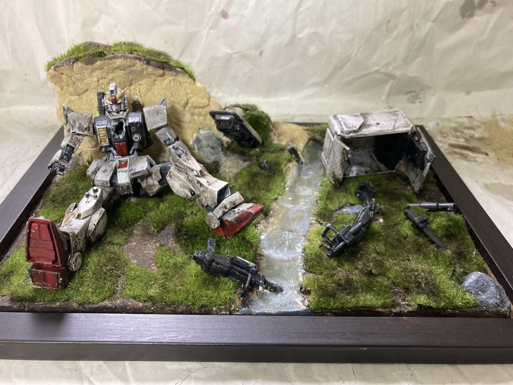 全体図です。粘土は固まると縮むって学校の先生が言ってましたね。小学校からやり直して来ます。