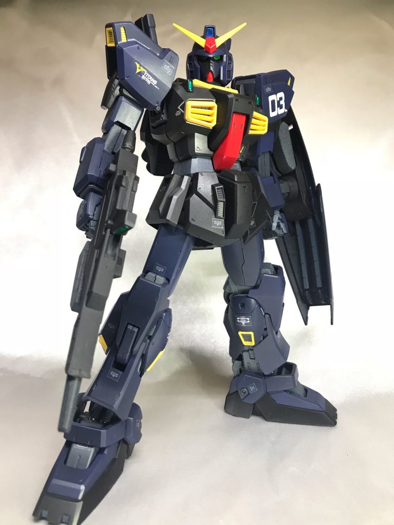 では何故、リライズコンを蹴ってまでこれを作っていたのかと言いますと、「ガンプラの制作代行」への転職を考えていまして。模型の制作代行を営んでいる会社へ直談判しに行ったところ、私の実力を見てみたいとの事でしたので「お題のキットを作って来てほしい」と、いわゆるテストを受ける運びとなりました。
