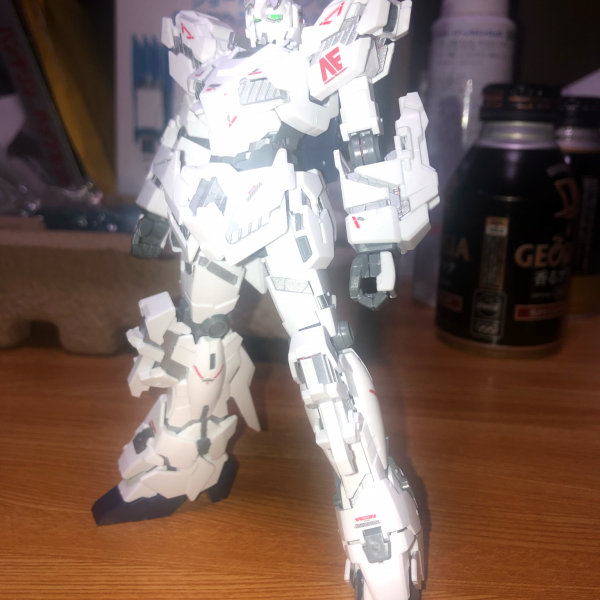 RX-0-Sユニコーンガンダム6号機シャイニングノア[奇跡の白馬]デストロイモード覚醒状態