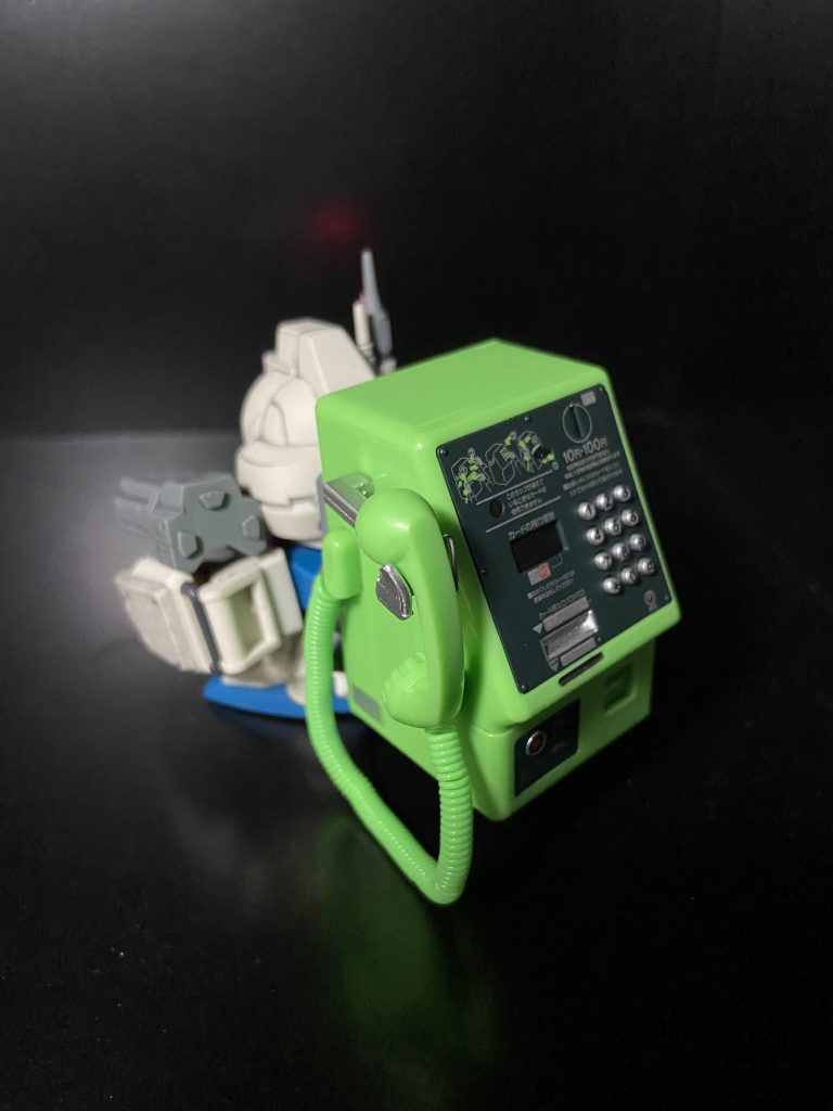 このネタ自体は既に先人がいらっしゃいますが、暖かく見ていただければ幸いです。本当はNTガンダムT装備とか、アレックス使ってNT-Tガンダムとかやりたかったのですが、ハコの誘惑に勝てませんでした。笑　10円またはテレカ必須です^ ^