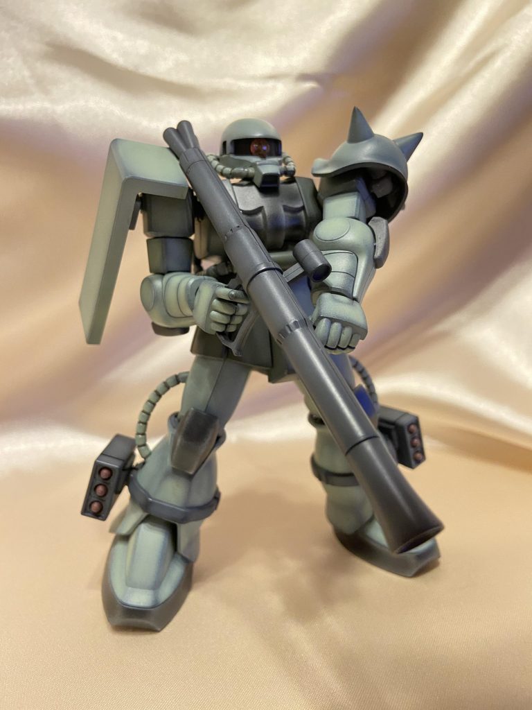 バズーカもこんな感じで持てちゃいます