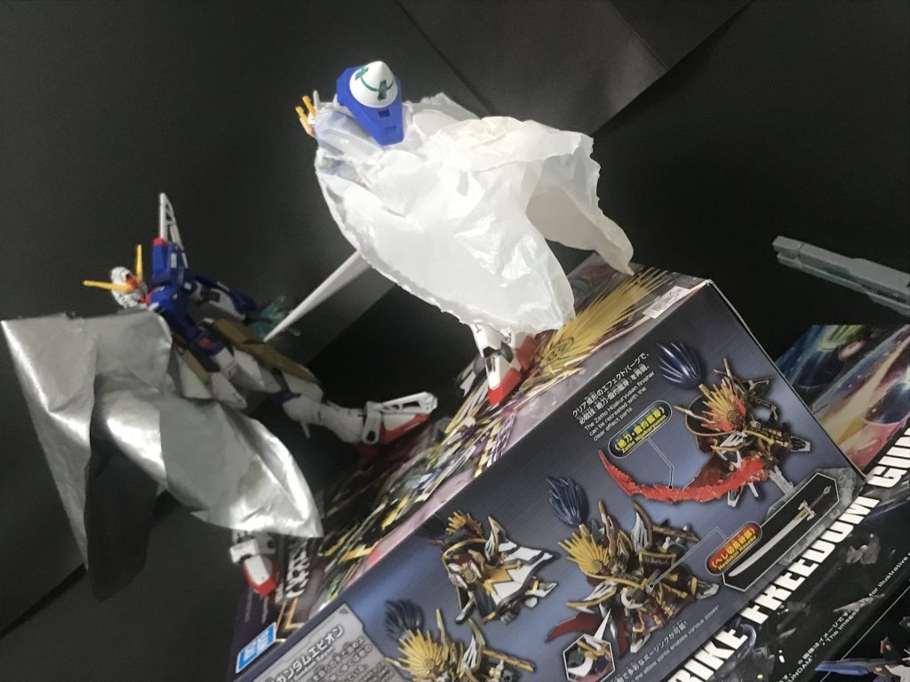 ダブルオー「さあ！こいつらを収穫だ」サバーニァー「なんかしゃべるけどさ」