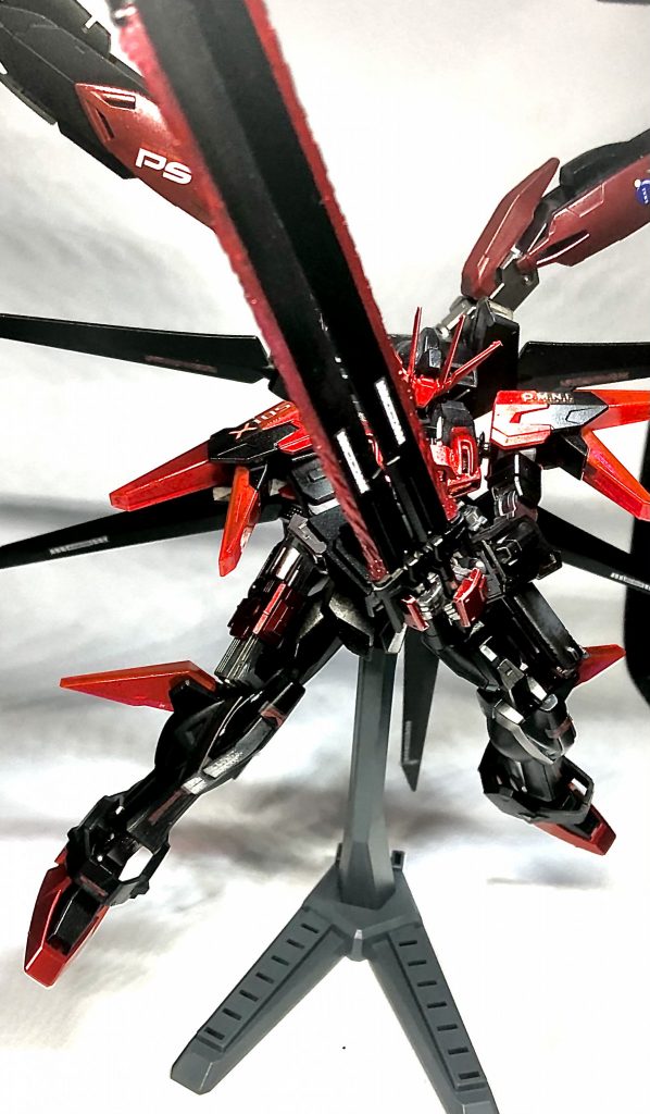 連結する事で更に大型の武器デュランダル・カタストロとなり破壊力を増す