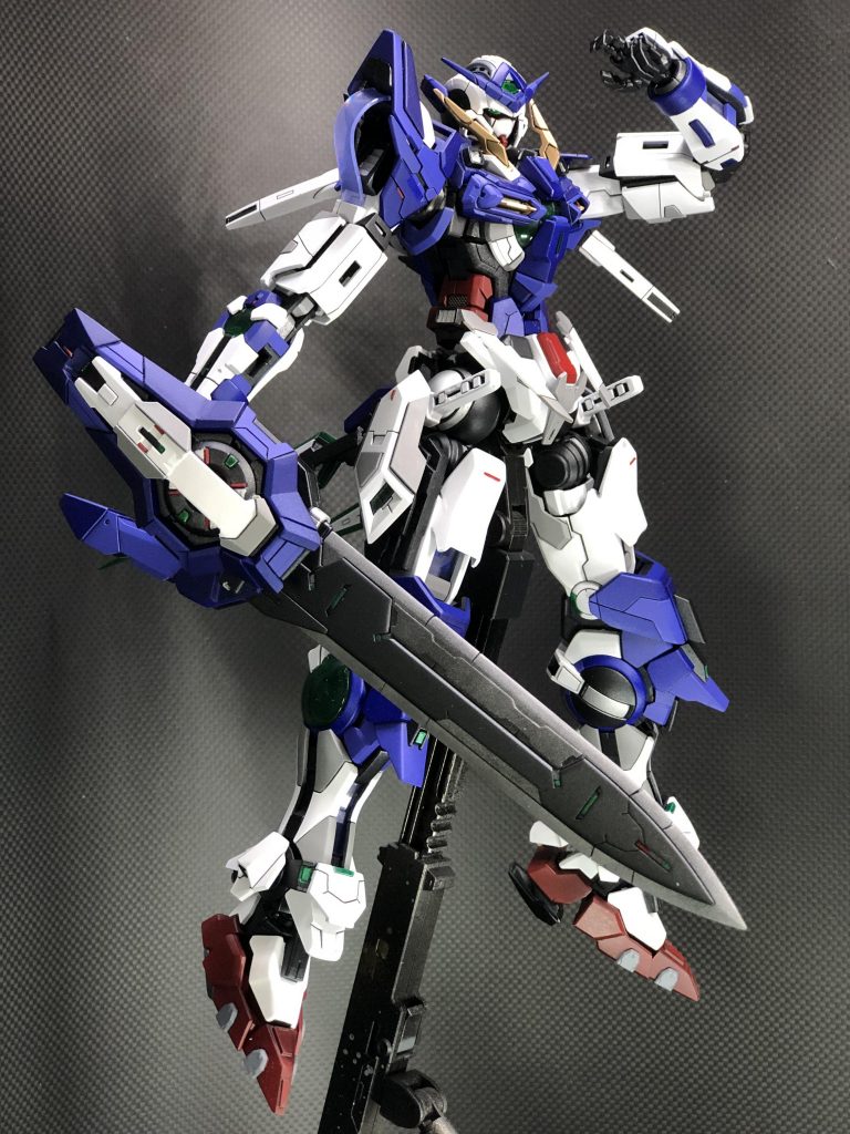 いつものエセグラハムポーズができるように指も全て切り離しております。いつかは指の関節も動かせるようになりたいですね。