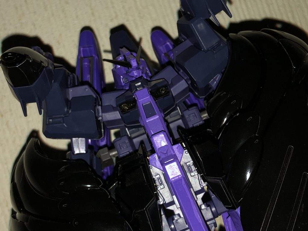 羽を閉じた時のドアップしたやつです制作工程は撮るのを忘れてました💦すみません🙏