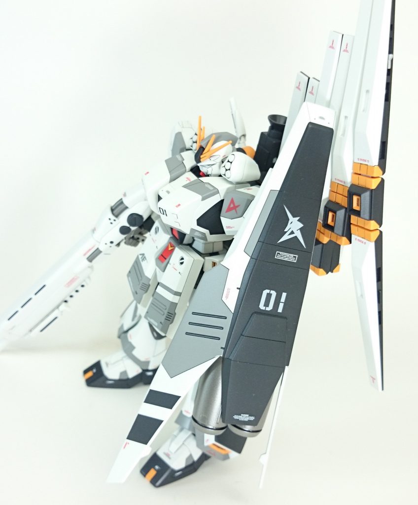 HGUC νガンダムHWS–2枚目/制作者：しろもももぐ