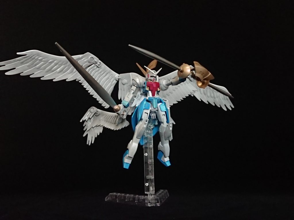 全体画像。羽を広げるとこんな感じ。もちろん自立・・・・しません😭