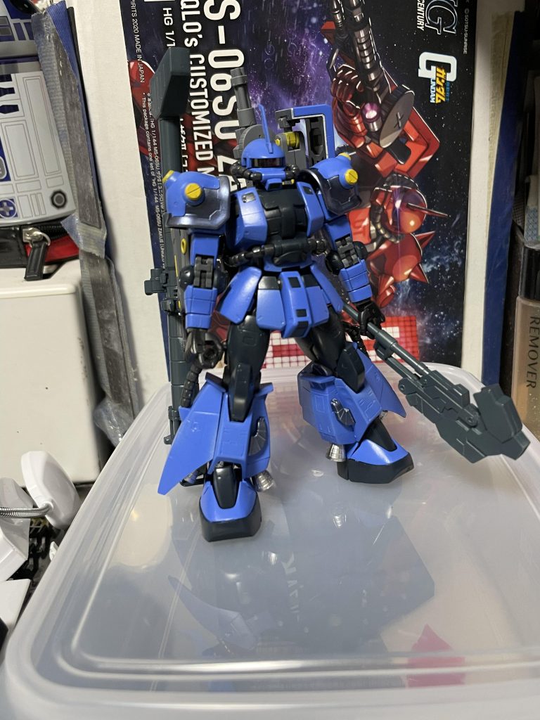 今回は自作デカールの使用実験と自分専用のザクを作りたくて作製しましたがいつもより割とスタイリッシュにできた気がします(笑)( ̄▽ ̄;)