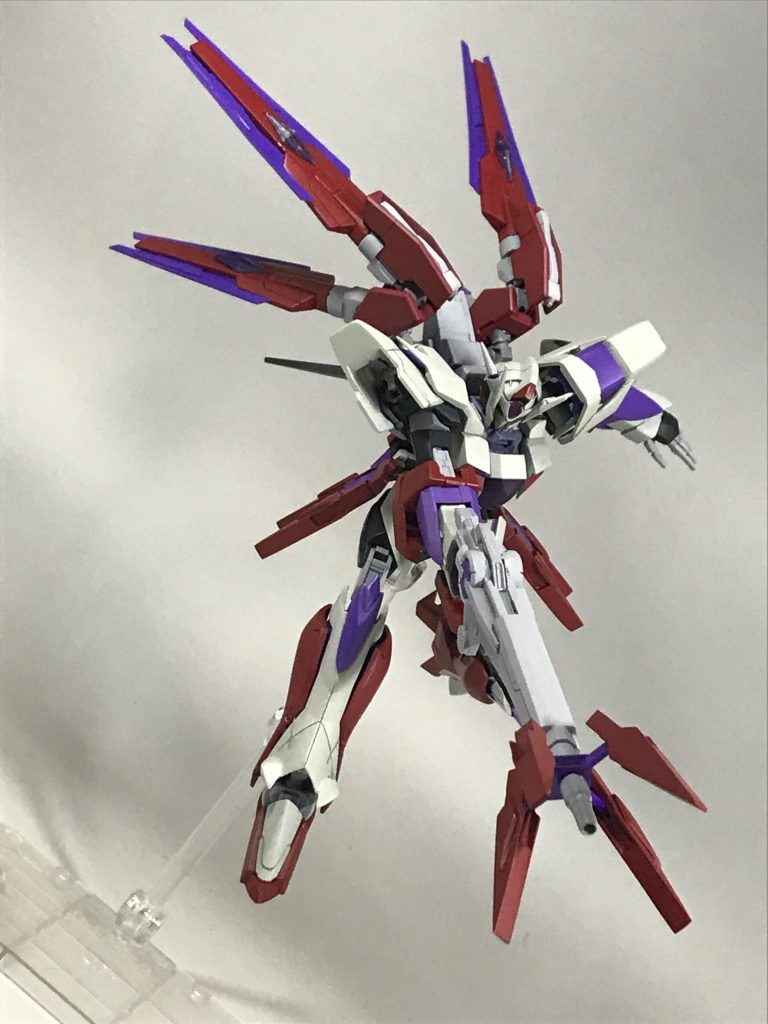 小型ファングを4つ銃口付近に集合させる事でエネルギーを収束し威力を上げる事が出来る。