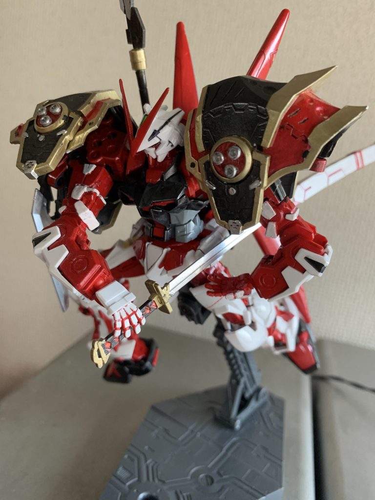 カラーリングは真武者頑駄無を参考にしました。