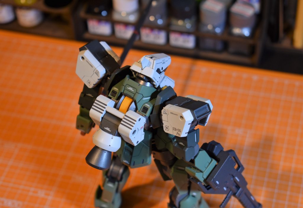 1/100 グレイズ改–3枚目/制作者：しろもももぐ