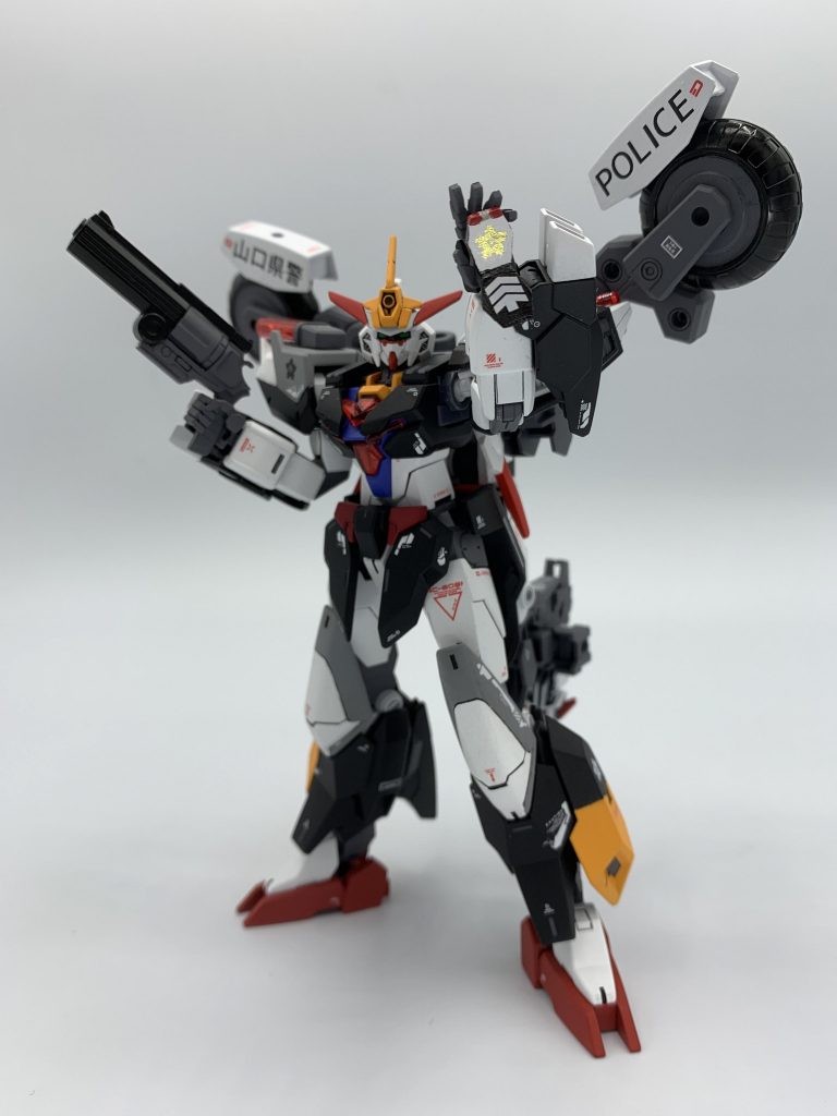 ホールドアップ!山口県警だ!プラ板から加工して警察手帳。このオプションは警察ロボには必須でしょう。ジャッジメント!