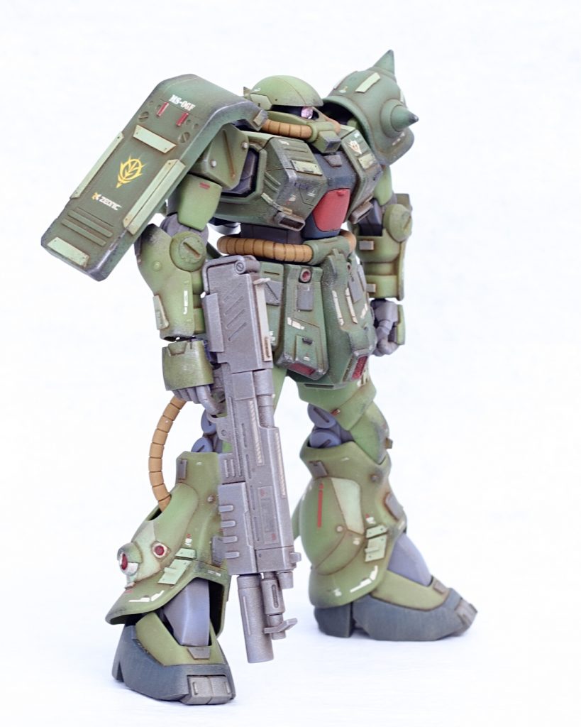 RGで発売されたらこんな感じかな?と意識してスジボリなどディテール追加しています