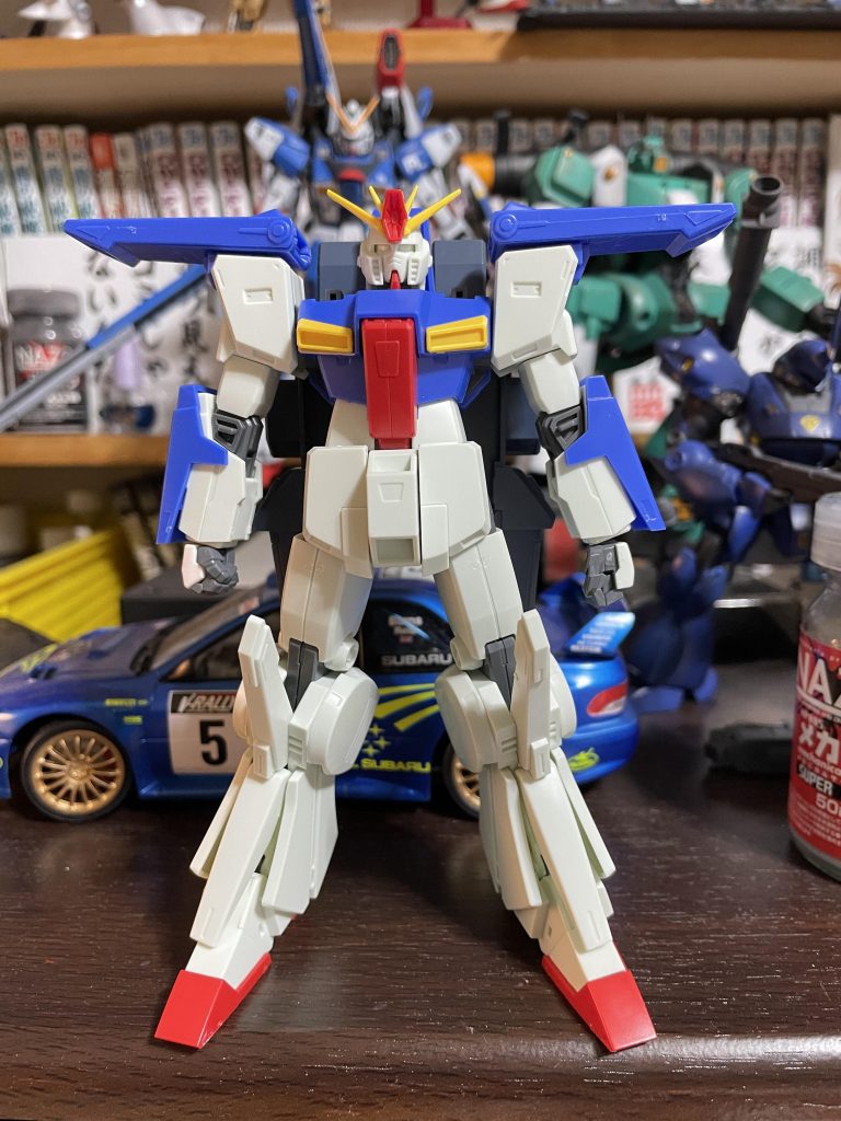 まず素組、結構古いキットなんですよね。正直合体ロボット感が強くてあまり好きではなかったのですが、強化型をみて惚れました。