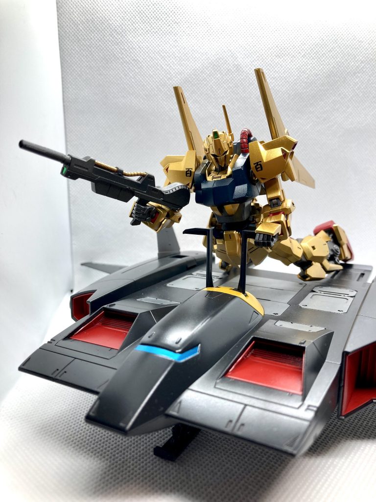 立膝でポーズを決めたかったんですが、塗装剥がれを気にしたり、動かし方がまずかったのか、カッコいいポーズが決められず断念・・・ドダイ改の窓をうまく塗り分け、大好きなSFSをようやく作ることができて大満足です！ジェスタ作りたいけど、ベースジャバー売ってないので再販されるまで我慢します！