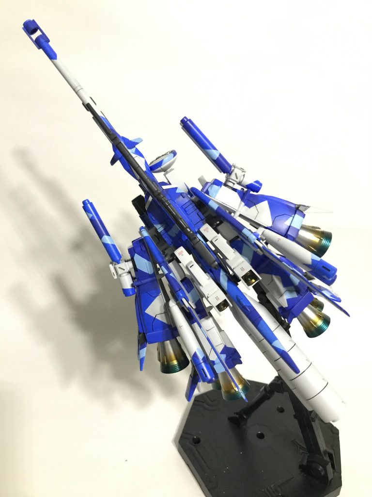 MS形態の方もご覧になってくださ〜い1つ前にあります*\(^o^)/*次回は自分が全パイロットの中で一番好きなキャラクターで幻の06Rを作る予定ですかなり特徴のある、個性的な機体です♪