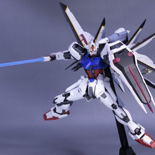 ストライクルージュ”天空のキラ”｜りゅうさんのガンプラ作品｜GUNSTA（ガンスタ）