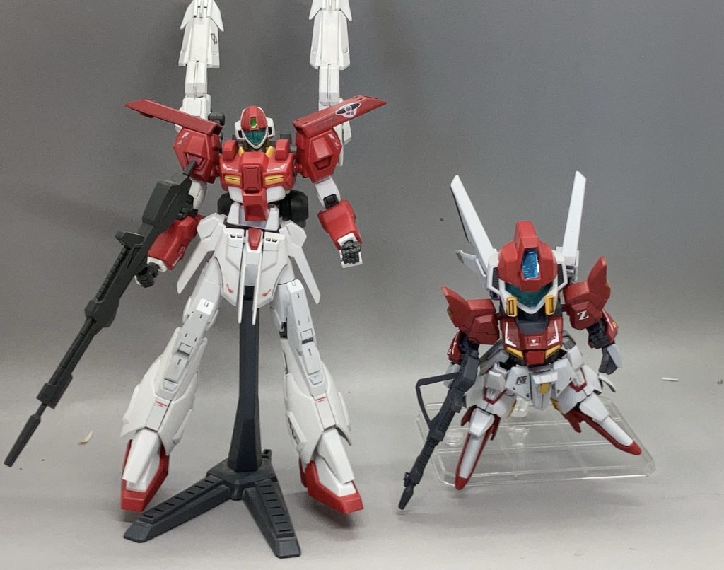 最後に、以前作ったスクランブルガンダムベースの量産型Ζとツーショット。日本で一番量産型Ζガンダムと向き合っている気がしています。ご覧いただきありがとうございました!