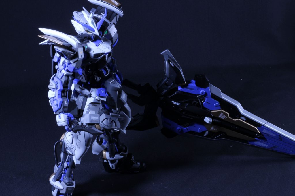 タクティカルアームズは重いとかゆーより質量が凄いので、すぐ指が開いちゃう😥まあむちゃくちゃかっこええので仕方ない