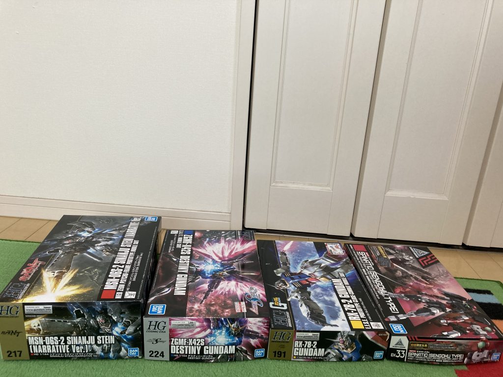 箱の大きさ比較です。それではまた。