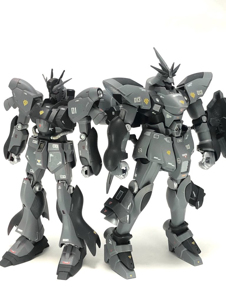 せっかくなので前回のミスサザビーと2ショット。νガンダムとサザビーなのでサイズも近くて意外にまとまり良かったです。