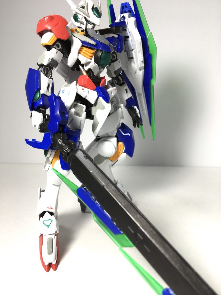 ほんの少しだけジャンクを使ってますがHGバルバトスルプスHGクアンタのお手軽ミキシングです!