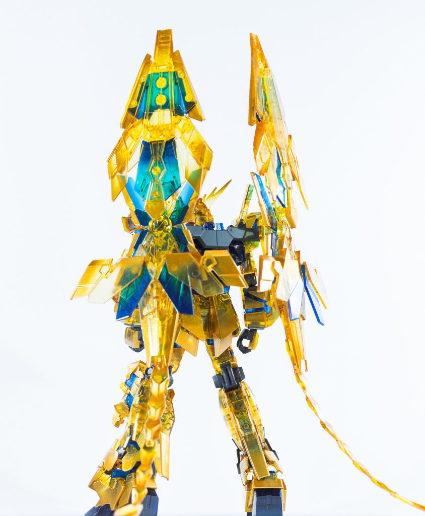 HGフェネクス–4枚目/制作者：ヨッシー