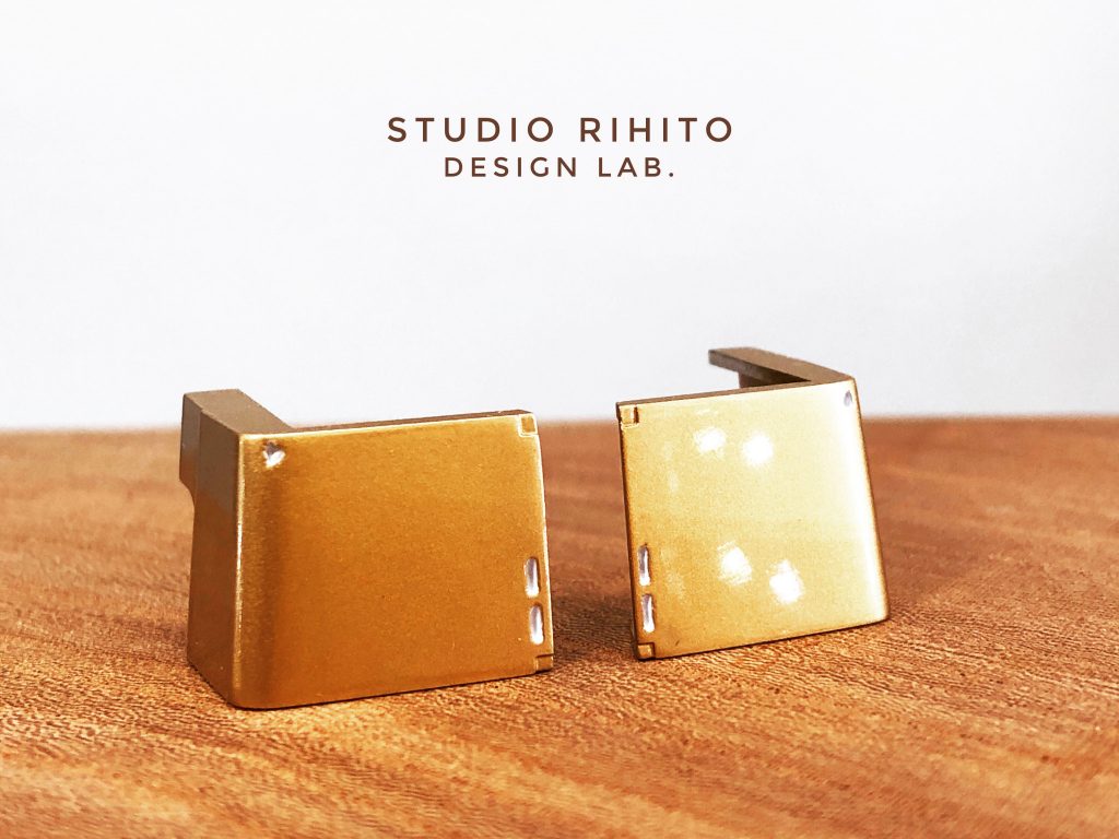 ゴールド系はポリッシュ仕上げ楕円モールドと三角モールドは彫ったものです。製作期間約2ヶ月