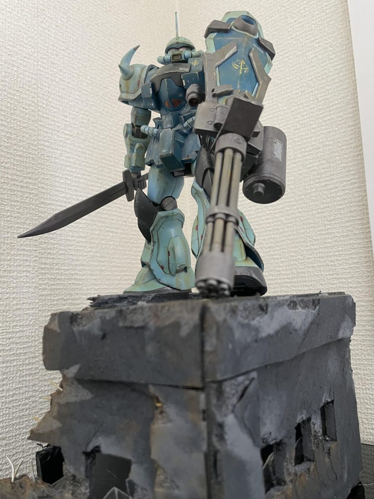 廃ビルは100均一のスチレンボードを使用して製作しました手作りです