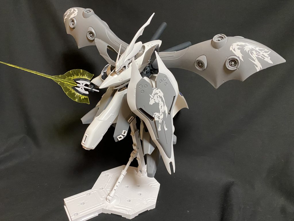 説明書で台座はアクションベース4を2個推奨してますが、アクションベース1を少し加工するだけで使用可能！保持力もこちらの方が良いかも😄是非試してみて下さい😄