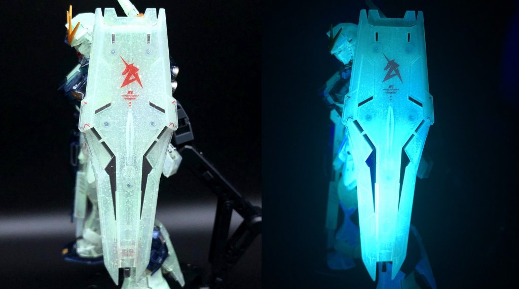 シールドスパッタリングはシールドを一番最初にやりましたが一番よかった気がします🤔ブラックライトをあてても粒がみえますスパッタリングは筆に塗料を付けてエアブラシで飛ばしました