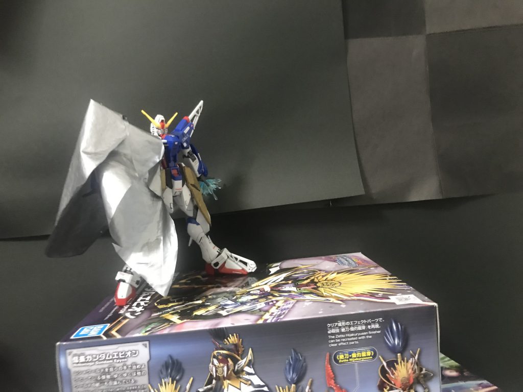 サバーニァー「何！？消えた？」サバーニァー俺の有効性を…νsガンダム「あ、あれは！？」