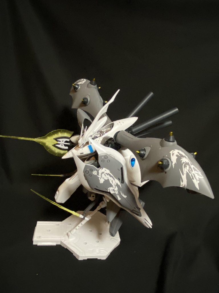 接近戦が得意との事なので接近戦仕様😄白狼マークはマスキングからの塗装仕上げ👍