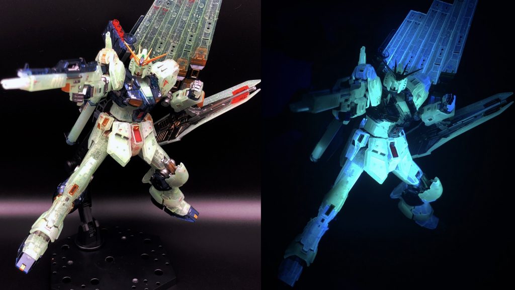 射撃ポージング練習🤔外装は光沢クリアでトップコートをして保護とクリア感を兼ねました。各内部フレームは金でスミ入れしました