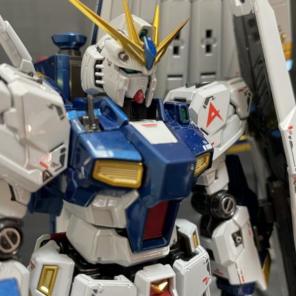 RG νガンダム チタニウムフィニッシュ