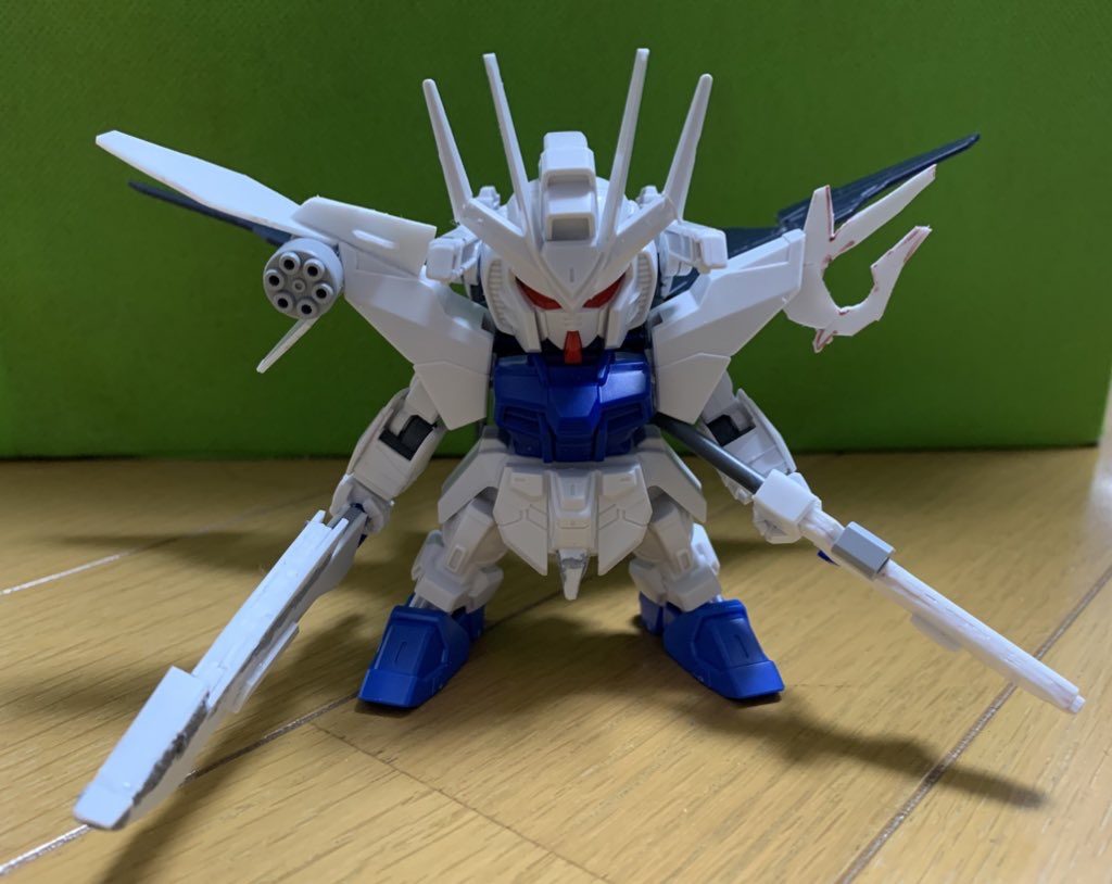 肩の装備も作って塗装直前の状態この時点で発表から4日なのが我ながらヤバいと思う