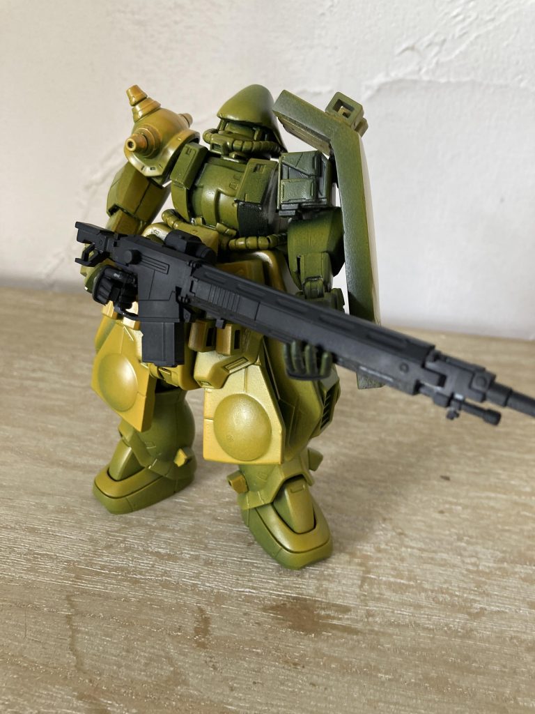 自分アレンジが不用だった気がしますが試行錯誤してこの機体完成の間に着ちゃったシリーズ2体が先に完成しています\(//∇//)