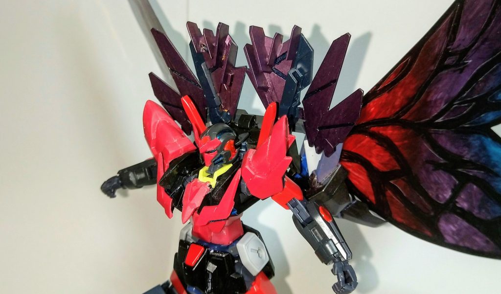 月光蝶対ダブルオーセレスティアルのための切り札。∀とはちがい、禍々しい色となっている。エフェクトはプラ板で自作しました(だって高いんだもん!)最後に写真を何枚か。