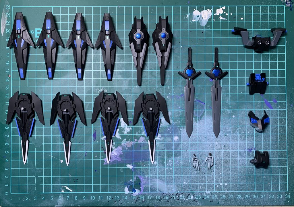 マスキング完了。この時の達成感はすごかったです笑後、パーツを並べたくなる気持ちが分かりました。