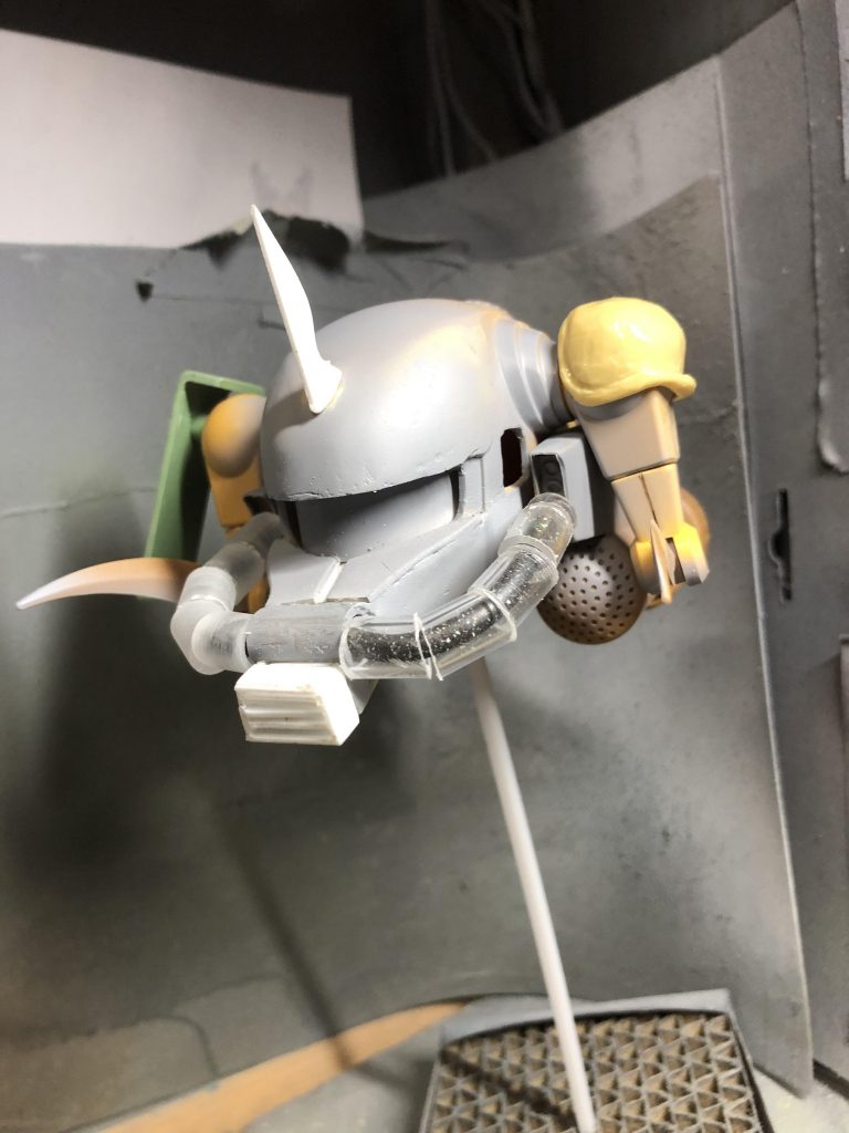 ここまで来るとザクにしか見えません